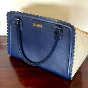 Kate Spade hand bag , used only couple times , very good condition